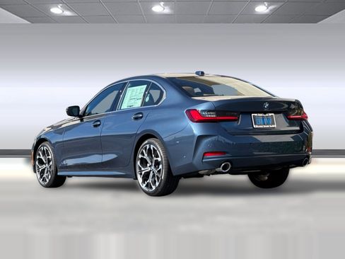 Used 2026 BMW 330i Sedan w/ Premium Package RWD image 3