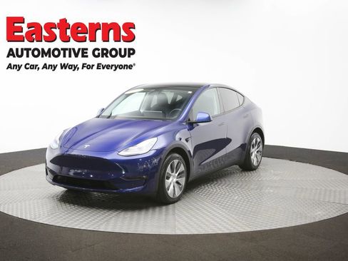 Used 2022 Tesla Model Y Long Range image 49