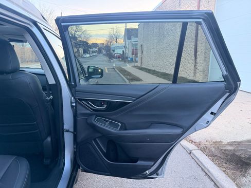 Used 2023 Subaru Outback Limited image 28