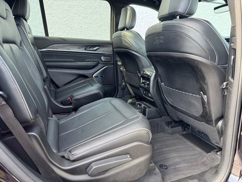 Used 2022 Jeep Grand Cherokee L Overland AWD/4WD image 43