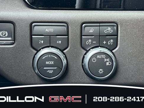 New 2026 GMC Sierra 1500 SLE w/ Preferred Package AWD/4WD image 23