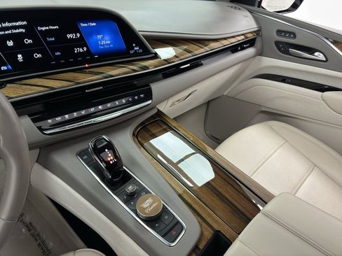 Used 2023 Cadillac Escalade Sport Platinum image 38