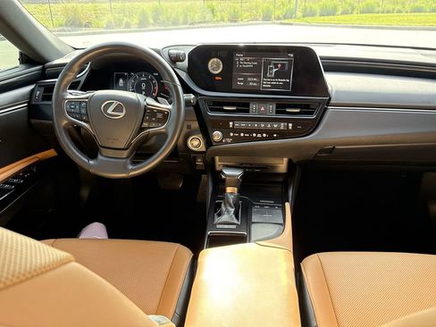 Used 2022 Lexus ES 350 w/ Accessory Package 2 FWD image 19