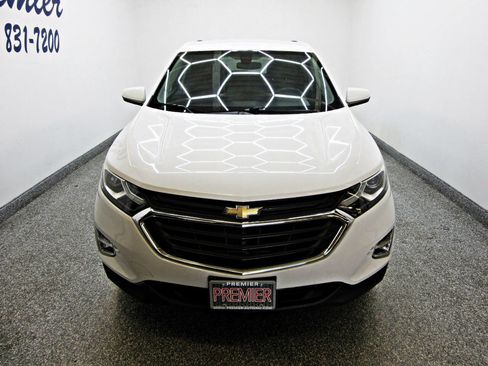 Used 2018 Chevrolet Equinox LT image 2