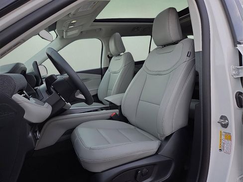 New 2026 Ford Explorer Active image 15