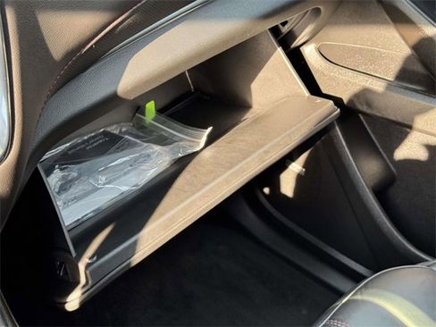 Used 2023 Chevrolet Traverse RS w/ LPO, Floor Liner Package image 33