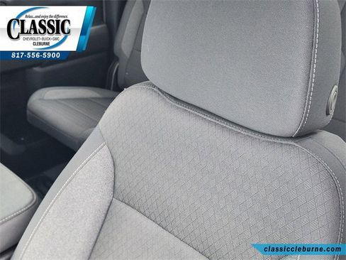 Used 2025 Chevrolet Silverado 2500 Custom w/ Custom Value Package image 18