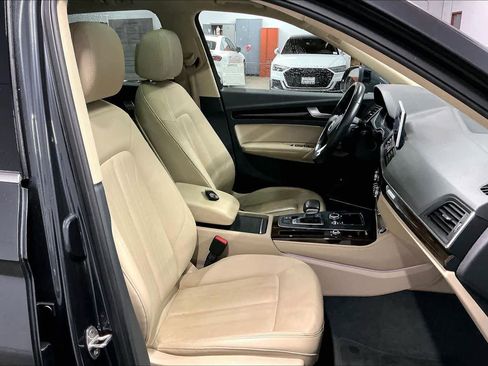 Used 2019 Audi Q5 2.0T Premium Plus w/ Premium Plus Package image 10