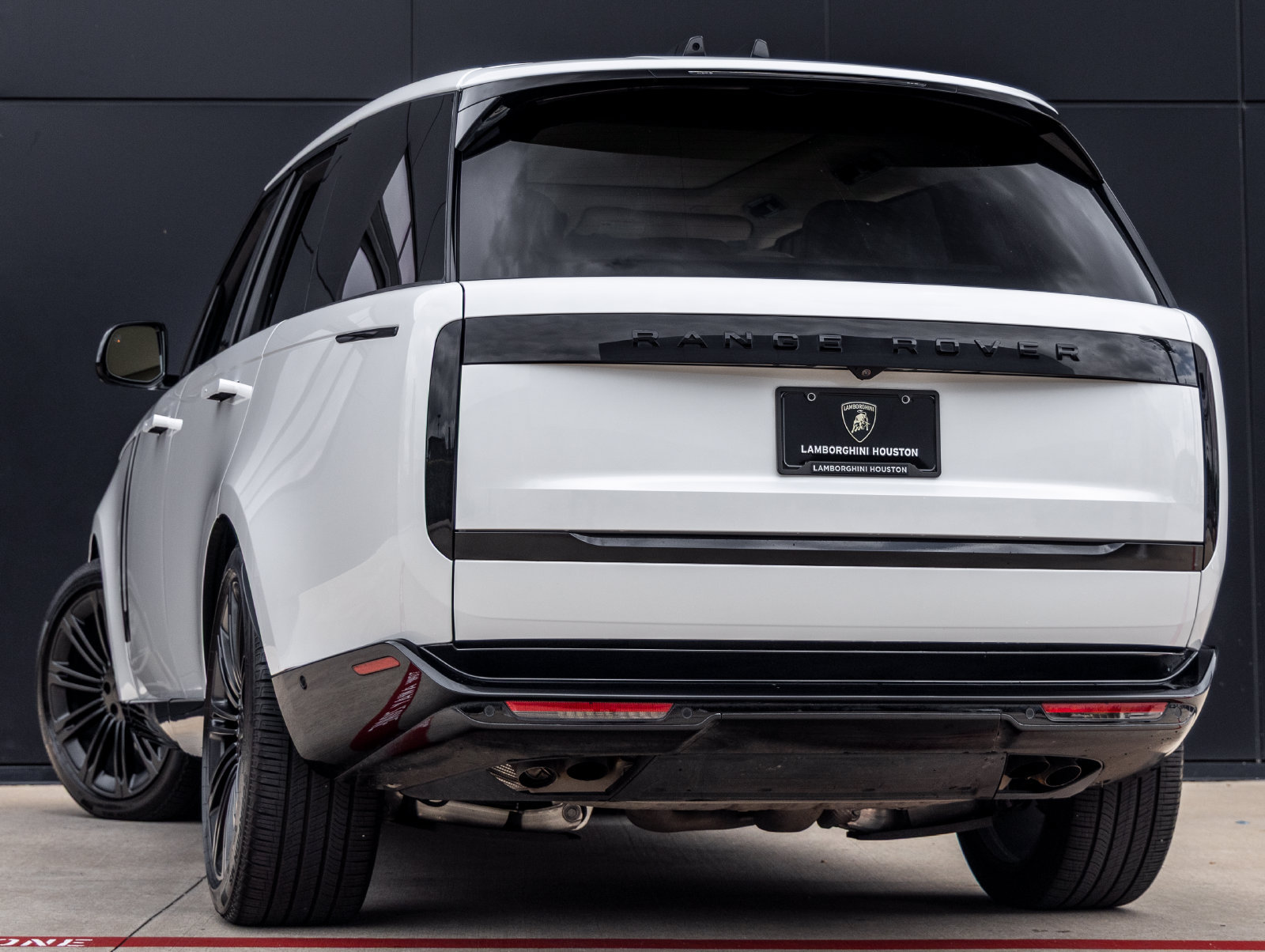 Used 2025 Land Rover Range Rover SE AWD/4WD image 6