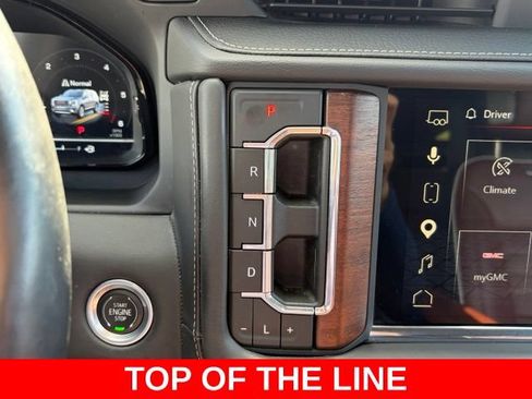 Used 2023 GMC Yukon Denali Ultimate AWD/4WD image 28