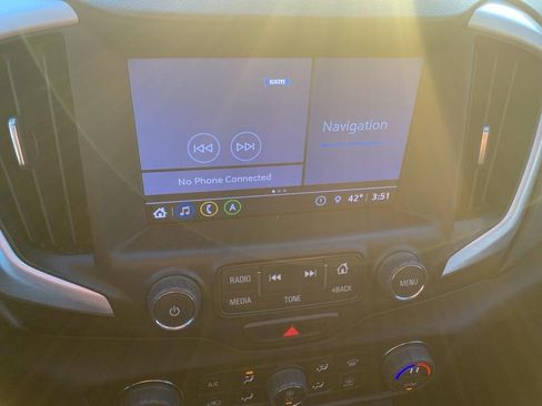 Used 2018 GMC Terrain SLE image 11