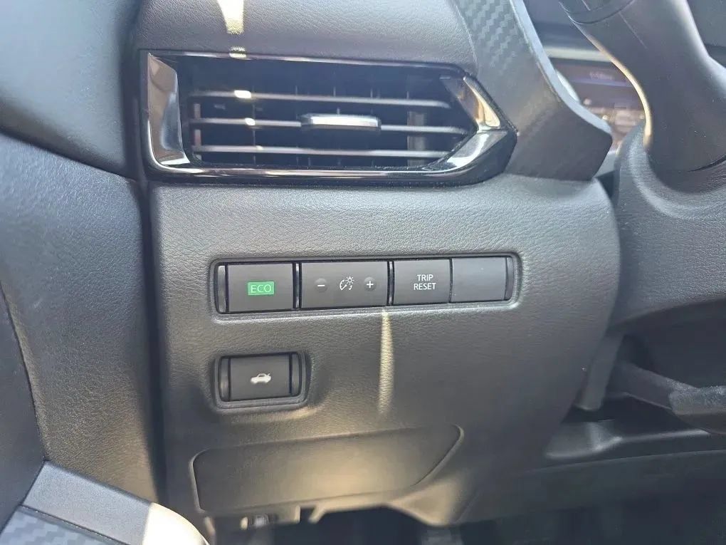 Used 2023 Nissan Sentra SV w/ All-Weather Package FWD image 22