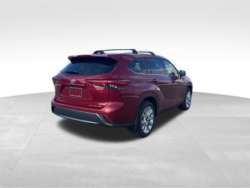 Used 2020 Toyota Highlander Limited image 5