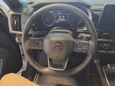 Used 2026 Nissan Pathfinder Rock Creek w/ Rock Creek Premium Package AWD/4WD image 9