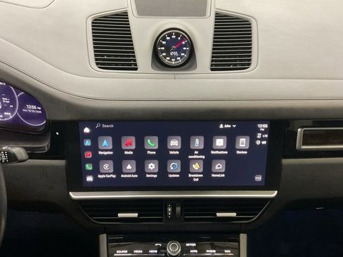 Used 2023 Porsche Cayenne GTS image 13