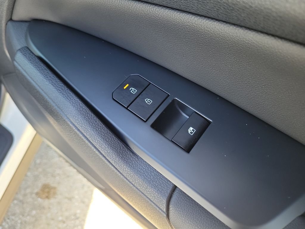 New 2026 Kia Sportage EX AWD/4WD image 11