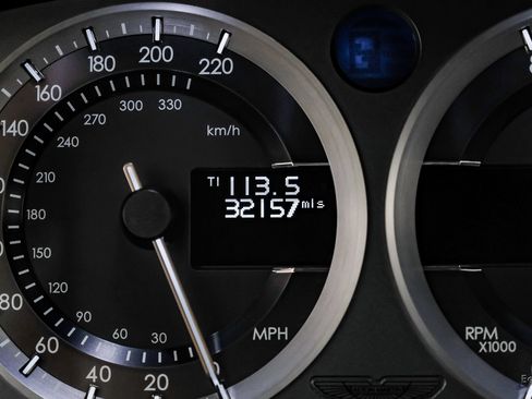Used 2014 Aston Martin V8 Vantage S RWD image 81