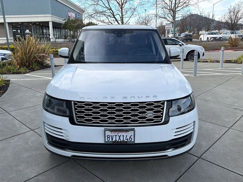 Used 2020 Land Rover Range Rover HSE image 2