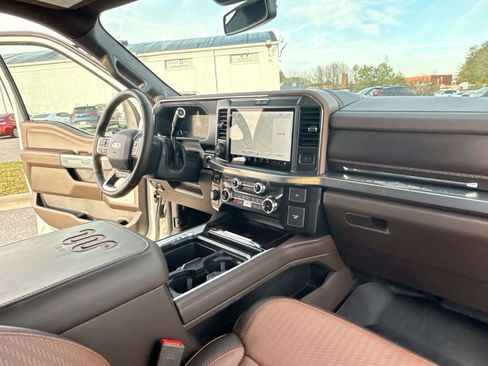 Used 2025 Ford F250 King Ranch w/ Chrome Package image 30