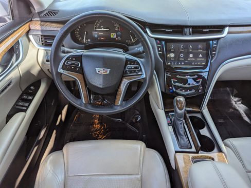 Used 2018 Cadillac XTS Luxury image 13