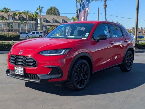 Used 2023 Honda HR-V Sport image 3