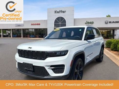 Certified 2023 Jeep Grand Cherokee Altitude AWD/4WD image 1