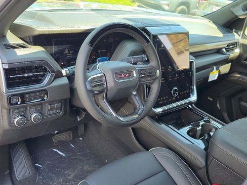 New 2026 GMC Yukon XL Elevation w/ Elevation Premium Package AWD/4WD image 11
