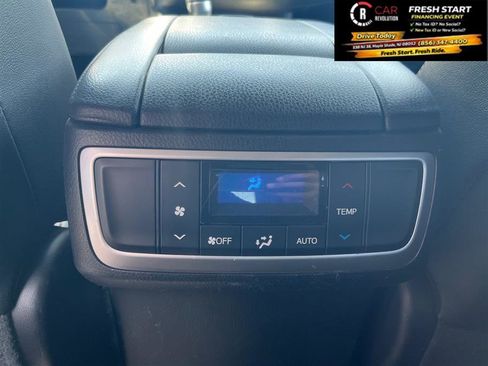 Used 2017 Toyota Highlander Limited w/ Protection Package #3 AWD/4WD image 37