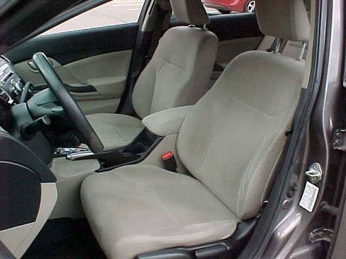 Used 2013 Honda Civic LX image 16