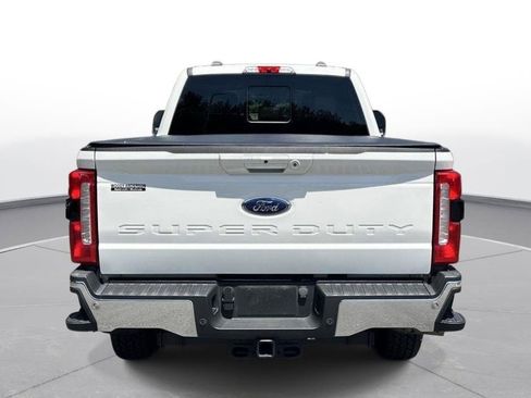 Used 2023 Ford F350 Lariat w/ Lariat Ultimate Package AWD/4WD image 7