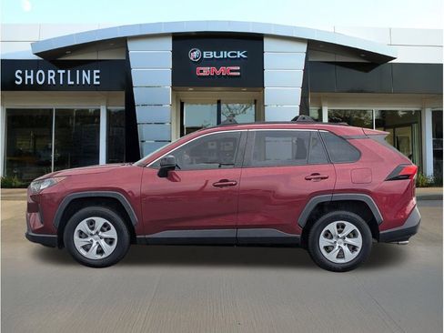 Used 2021 Toyota RAV4 LE AWD/4WD image 6