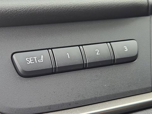 Used 2025 Lexus RZ 450e image 24