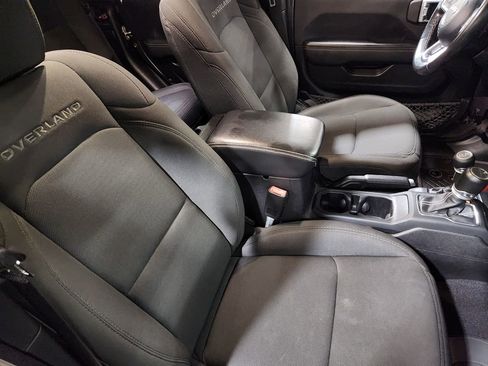 Used 2021 Jeep Gladiator Overland image 32