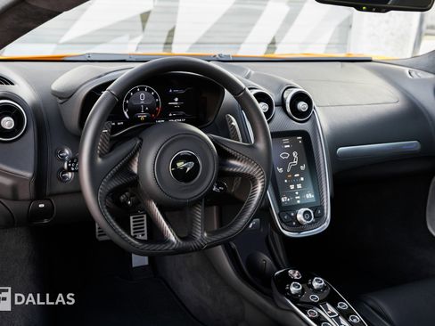 Used 2023 McLaren GT RWD image 22