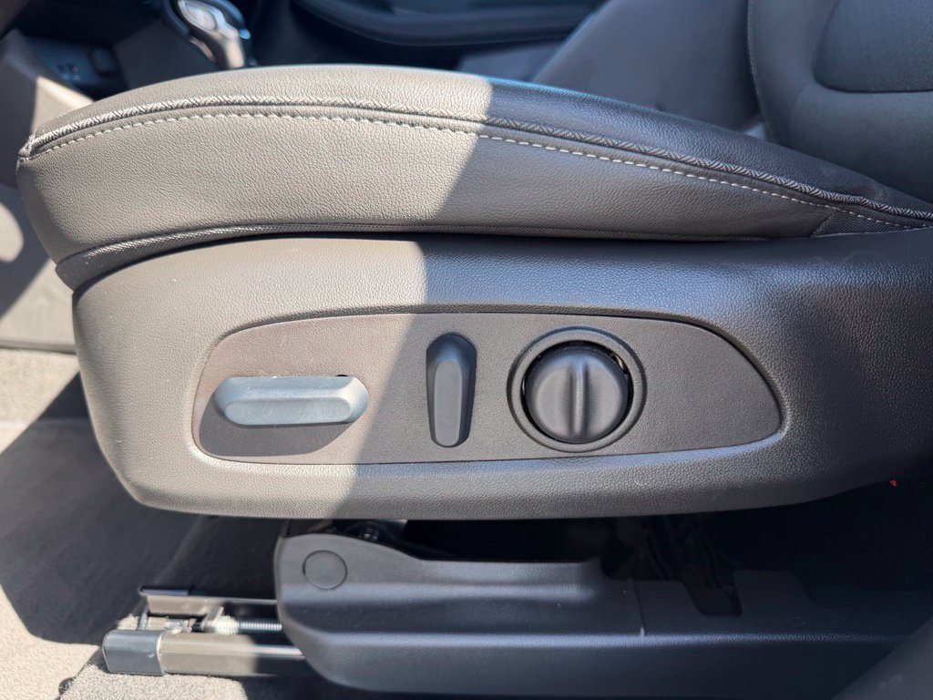 Used 2026 Buick Encore GX Preferred w/ Comfort Package FWD image 25