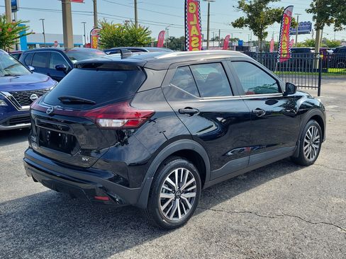 Certified 2024 Nissan Kicks SV FWD image 4