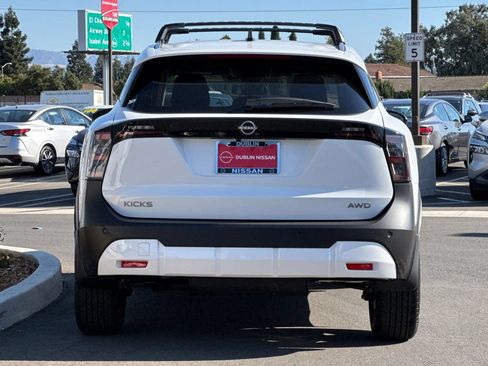 New 2026 Nissan Kicks SV w/ SV Premium Package AWD/4WD image 5