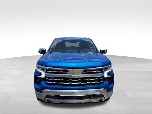 Used 2022 Chevrolet Silverado 1500 LTZ w/ LTZ Convenience Package II AWD/4WD image 44
