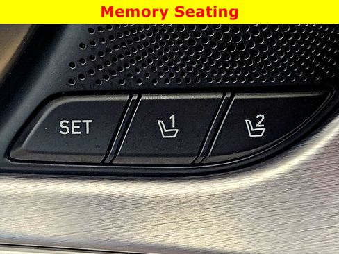 Used 2019 Genesis G70 3.3T Advanced image 34