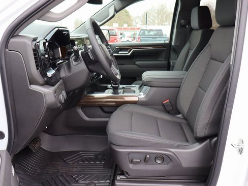 New 2026 Chevrolet Silverado 1500 LT Trail Boss w/ Convenience Package II image 4