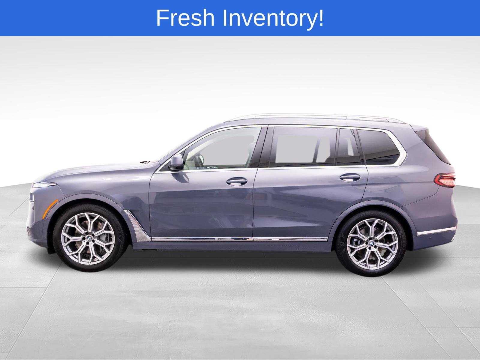 Certified 2026 BMW X7 xDrive40i w/ Executive Package AWD/4WD image 2