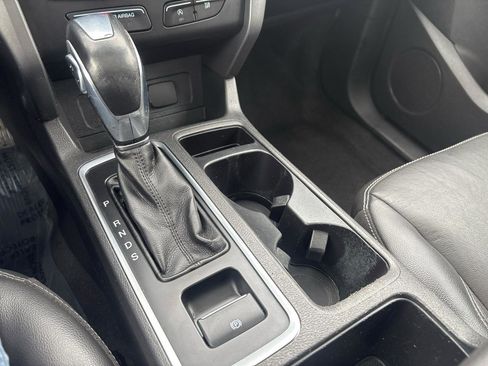 Used 2018 Ford Escape SEL image 20