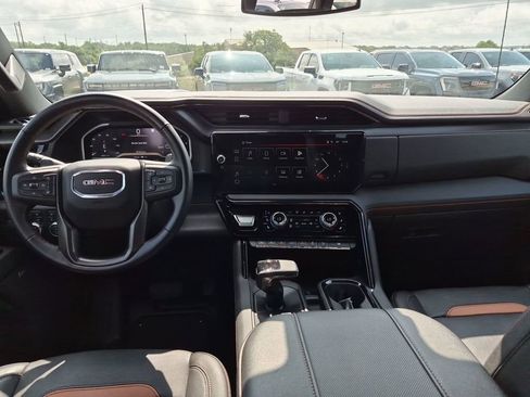 Used 2023 GMC Sierra 1500 AT4 AWD/4WD image 32