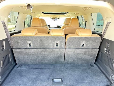Used 2025 INFINITI QX80 Sensory AWD/4WD image 11