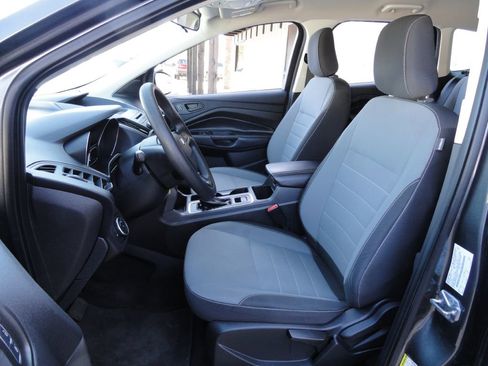 Used 2018 Ford Escape S image 10