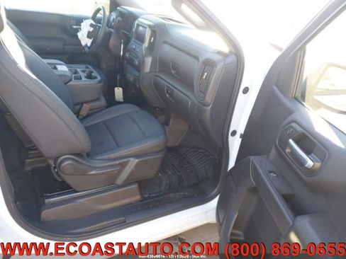 Used 2025 Chevrolet Silverado 1500 W/T w/ WT Value Package image 12