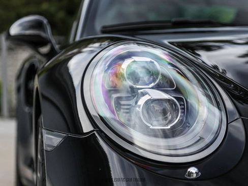 Used 2014 Porsche 911 Turbo S image 83