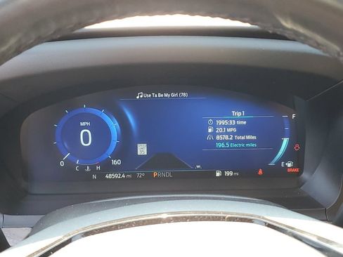Used 2022 Ford Explorer Platinum w/ Technology Package AWD/4WD image 23