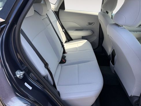 Certified 2025 Hyundai Kona SE FWD image 18