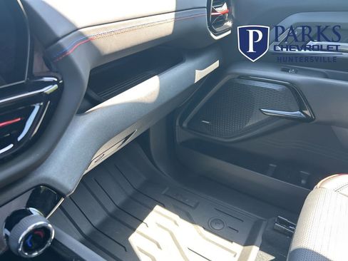 Used 2025 Chevrolet Silverado EV RST image 20